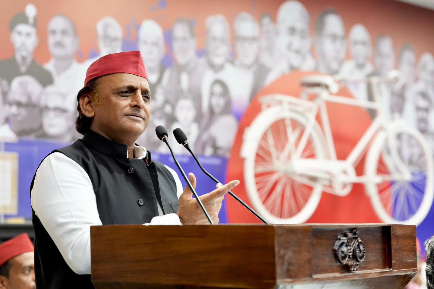 Akhilesh vs Jayant